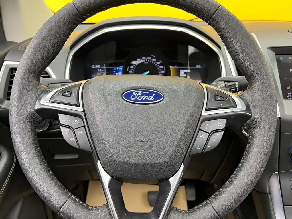 Ford Edge 2020 — фото 10