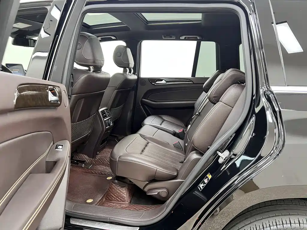 Mercedes-Benz GLS 2019 — фото 16