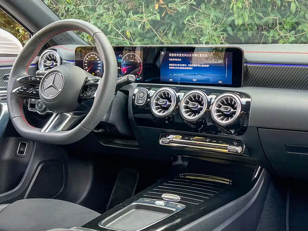 Mercedes-Benz A-Class 2026 — фото 13