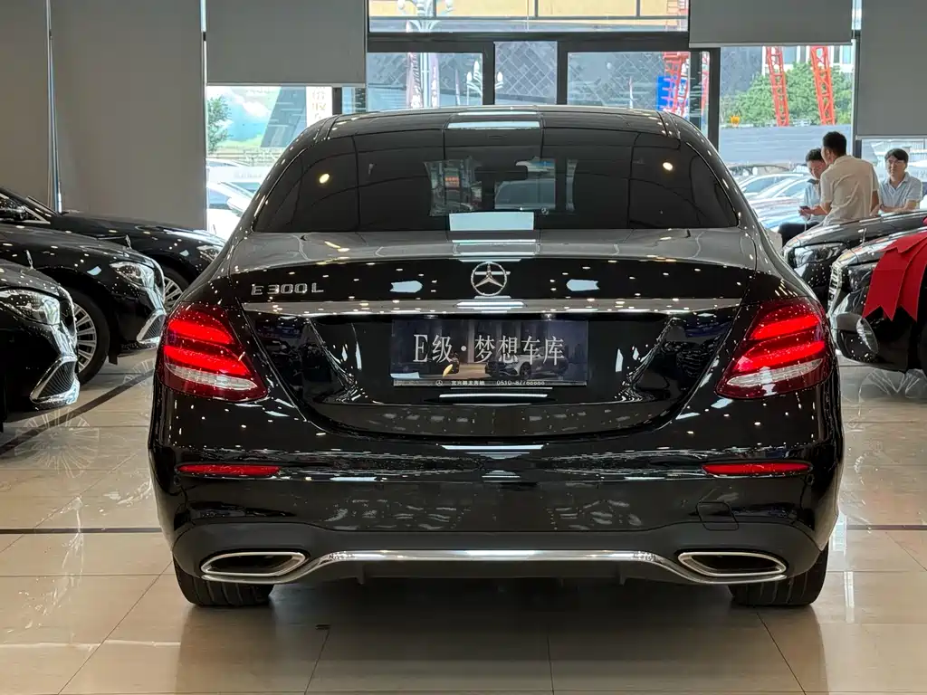 Mercedes-Benz E-Class 2020 — фото 22