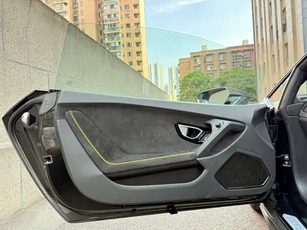 Lamborghini Huracan 2020