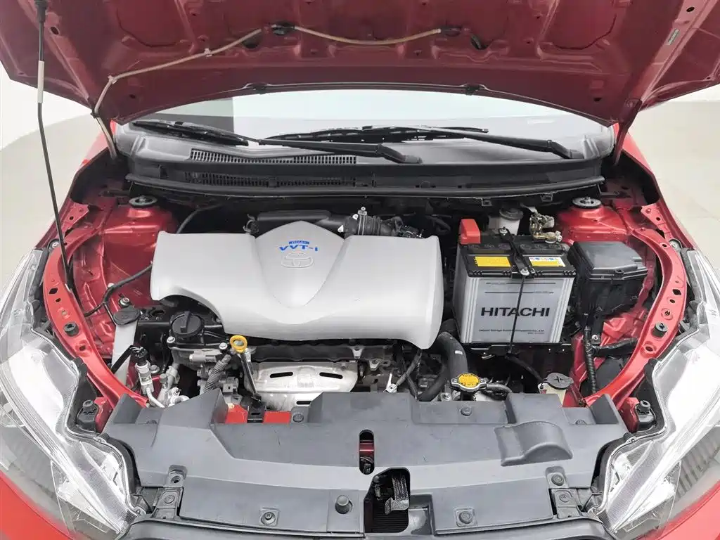 Toyota Yaris L 2015 — фото 6