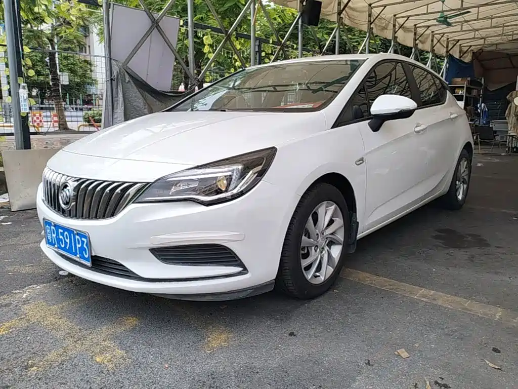 Buick Verano 2017 — фото 1