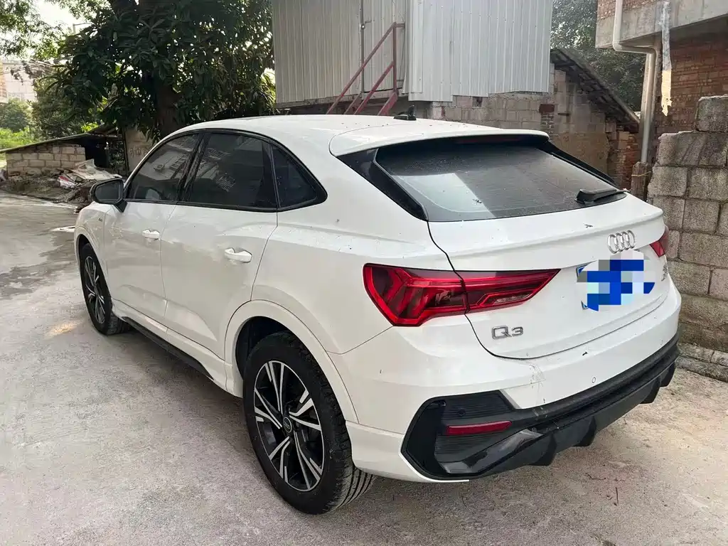 Audi Q3 Sportback 2023 — фото 9