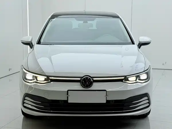 Volkswagen Golf 2024
