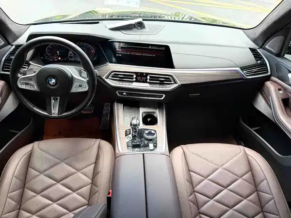 BMW X5 2022