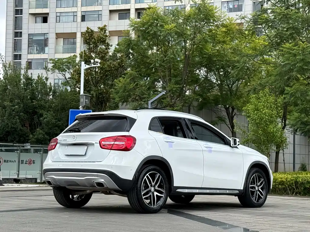Mercedes-Benz GLA 2017