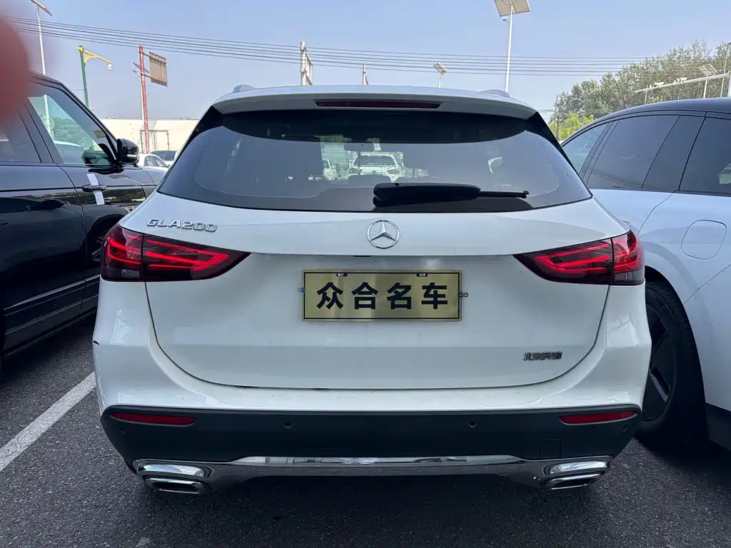 Mercedes-Benz GLA 2021