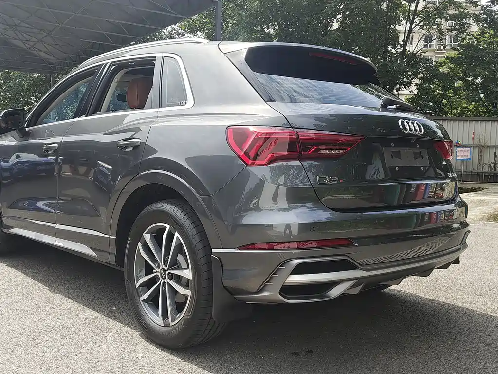 Audi Q3 2022 — фото 6