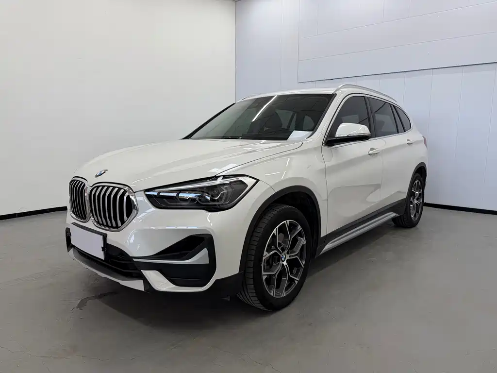 BMW X1 2020 — фото 1