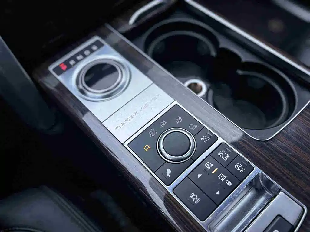 Land Rover Range Rover 2017 — фото 7
