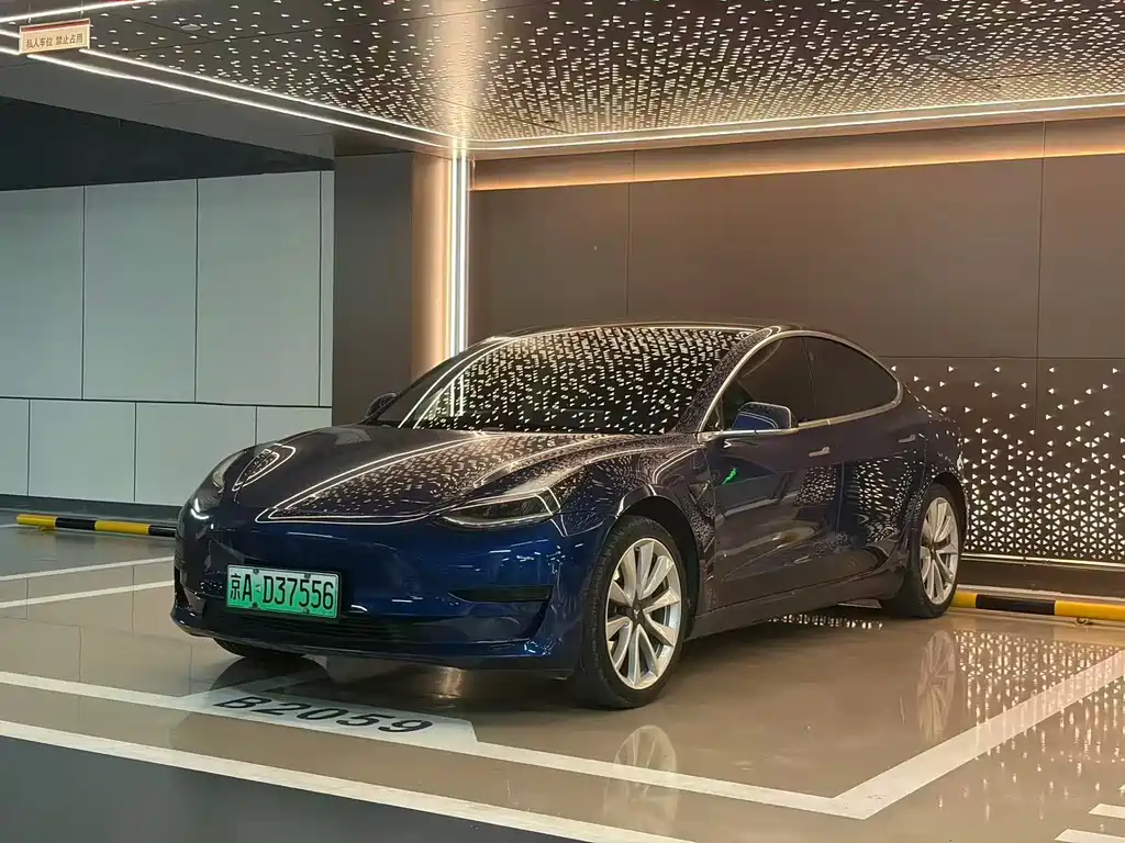 Tesla Model 3 2020 — фото 1