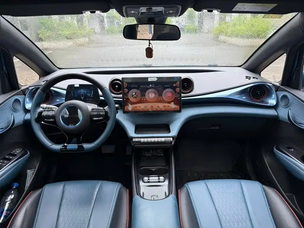 BYD Dolphin 2023