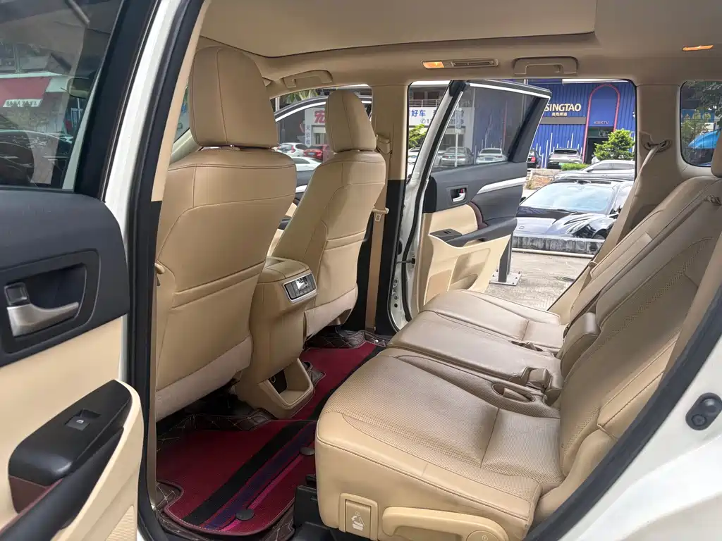 Toyota Highlander 2015 — фото 9