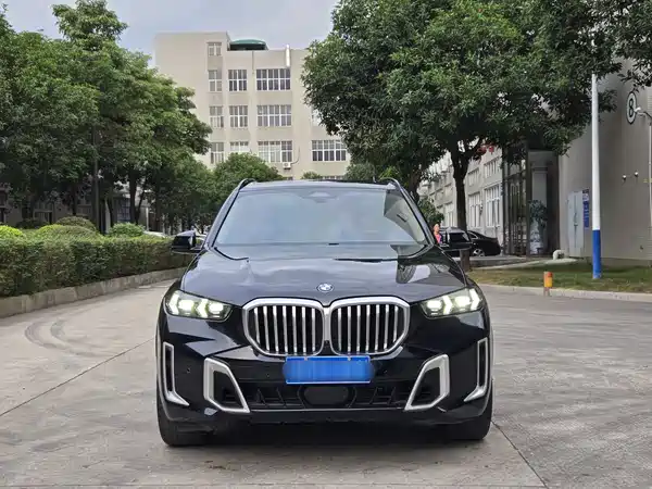 BMW X5 2023