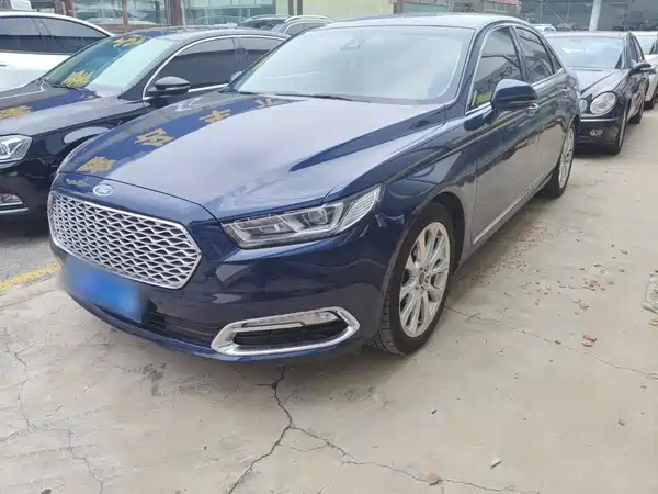 Ford Taurus 2016