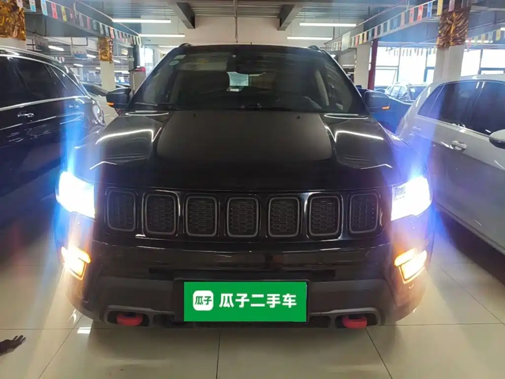 Jeep Compass 2018 — фото 3