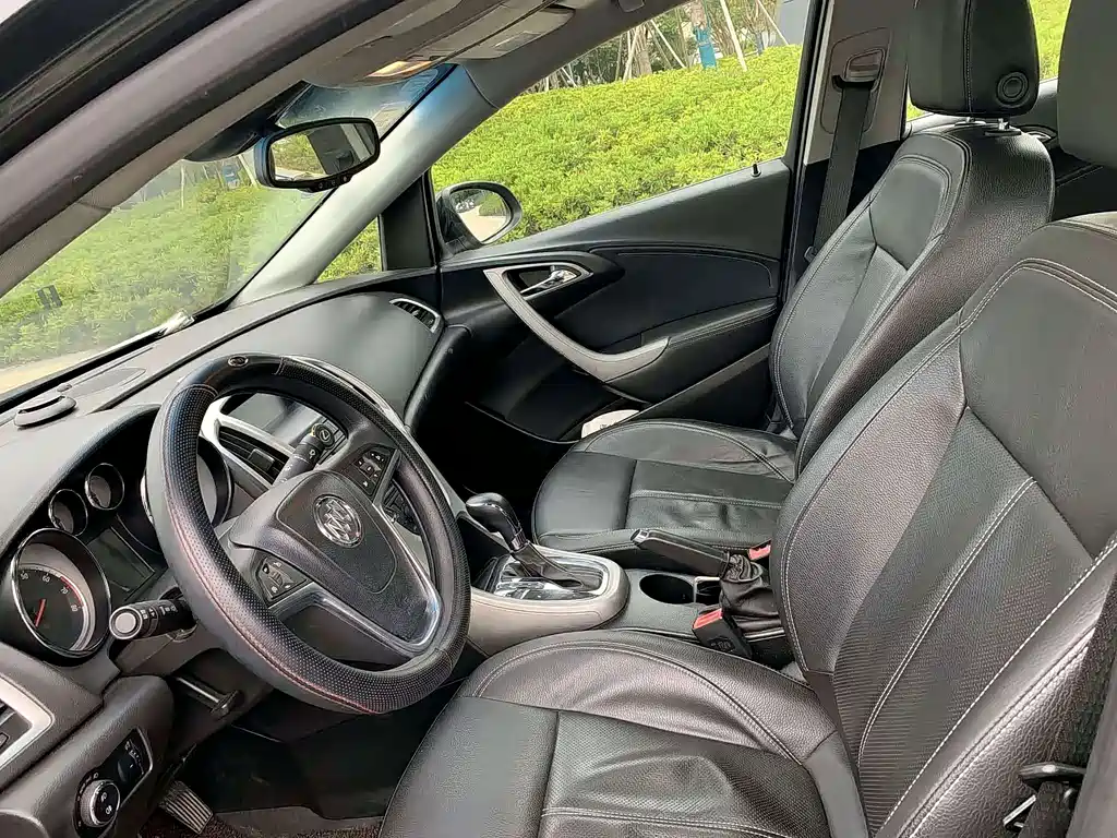 Buick Excelle GT 2014 — фото 15