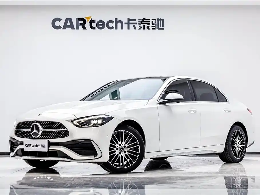 Mercedes-Benz C-Class 2024 — фото 16