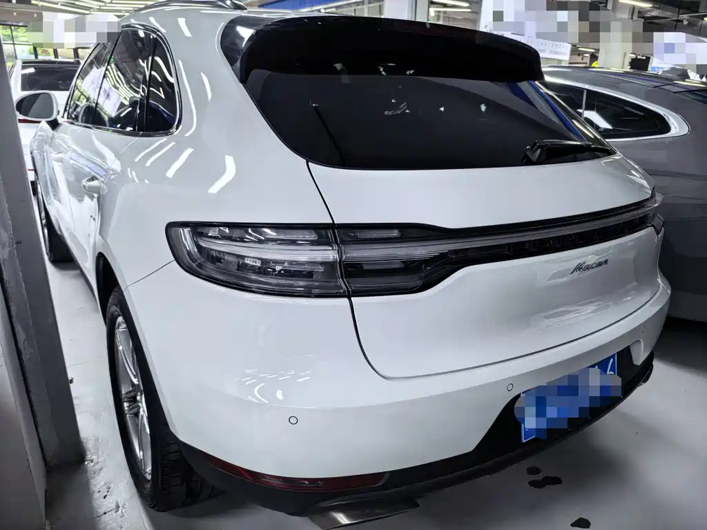 Porsche Macan 2019 — фото 12