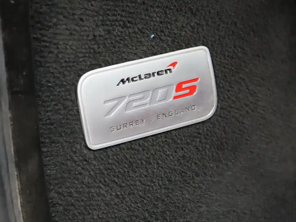 McLaren 720S 2020 — фото 19