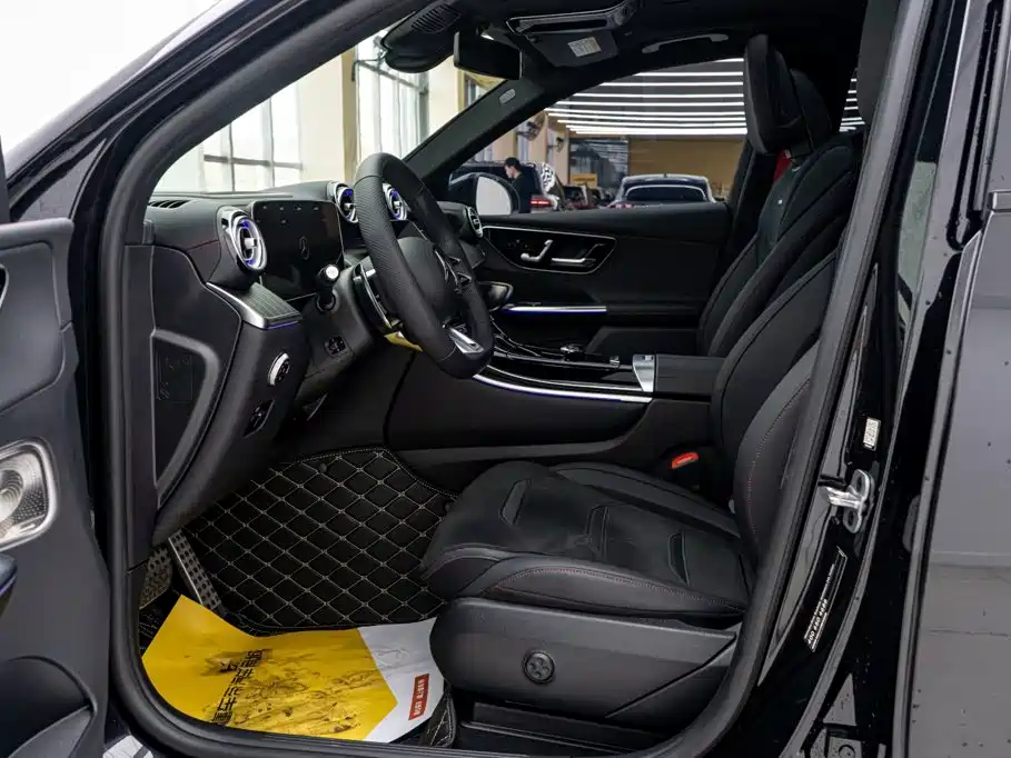 Mercedes-Benz GLC AMG 2025 — фото 15