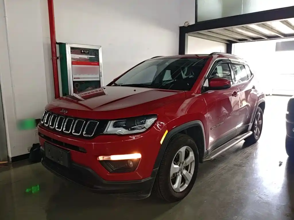 Jeep Compass 2017 — фото 2