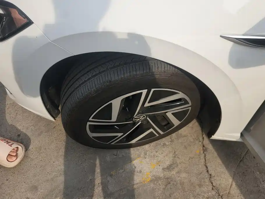 Volkswagen Sagitar 2023