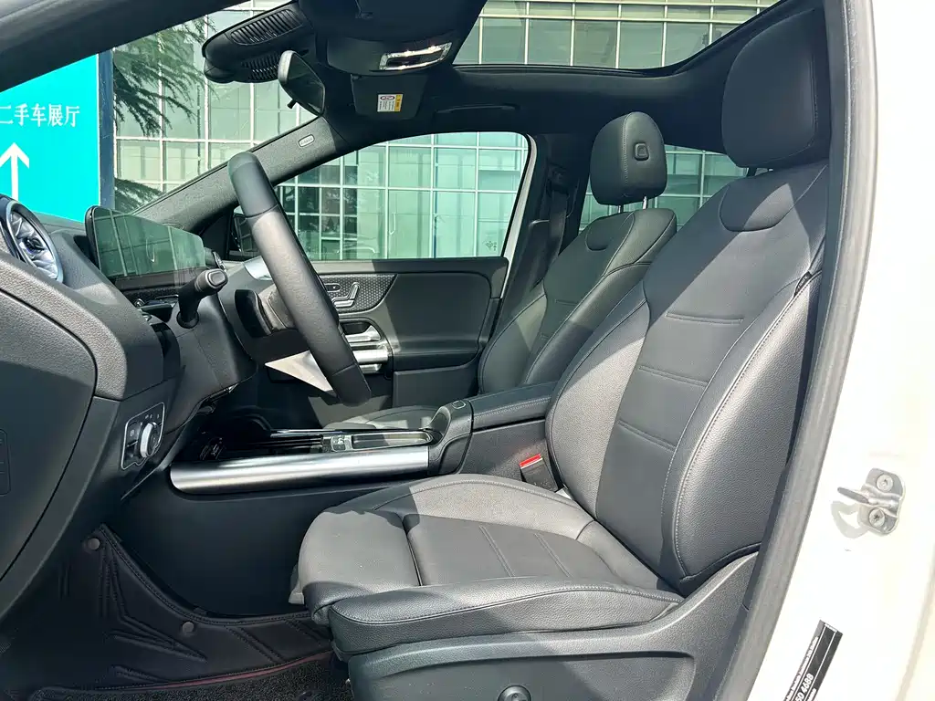 Mercedes-Benz GLA 2024 — фото 10