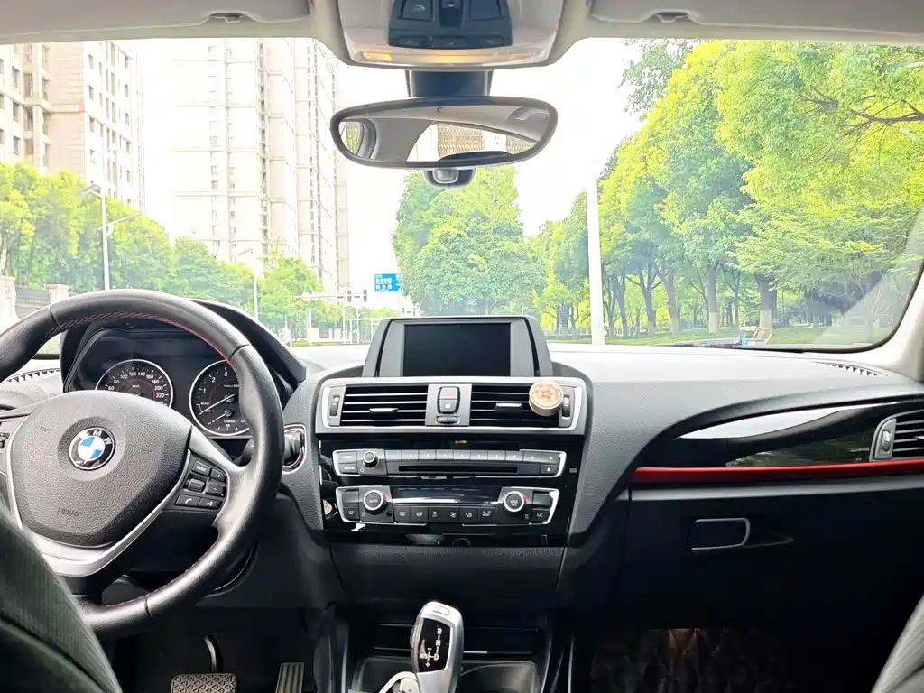 BMW 1 Series 2016 — фото 19