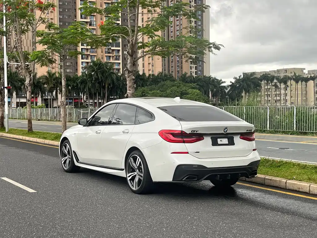 BMW 6 Series GT 2018 — фото 5