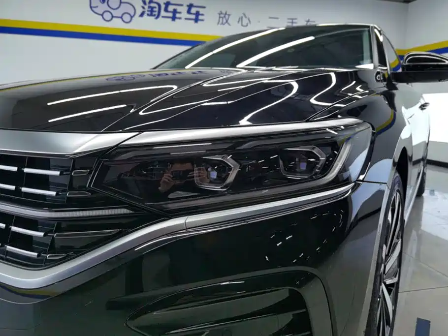 Volkswagen Passat 2024