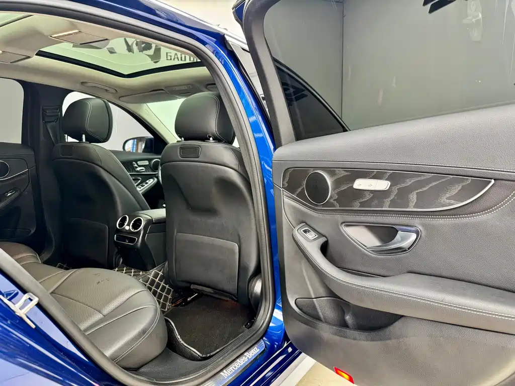 Mercedes-Benz C-Class 2018 — фото 11