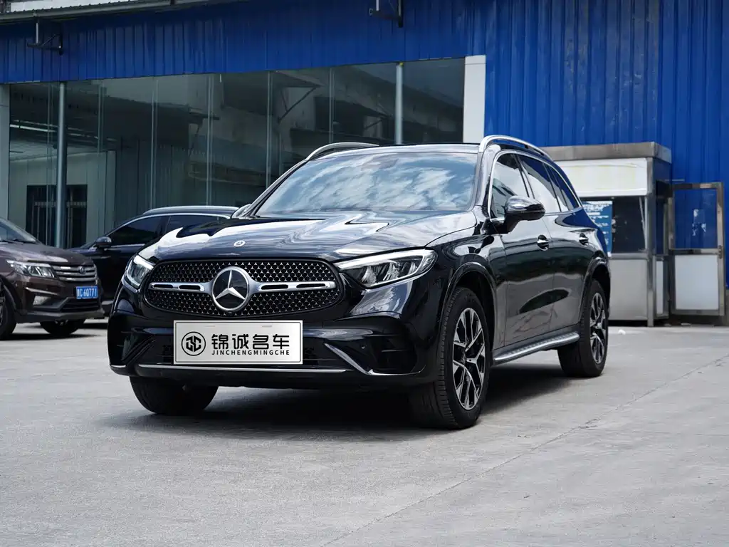 Mercedes-Benz GLC 2023