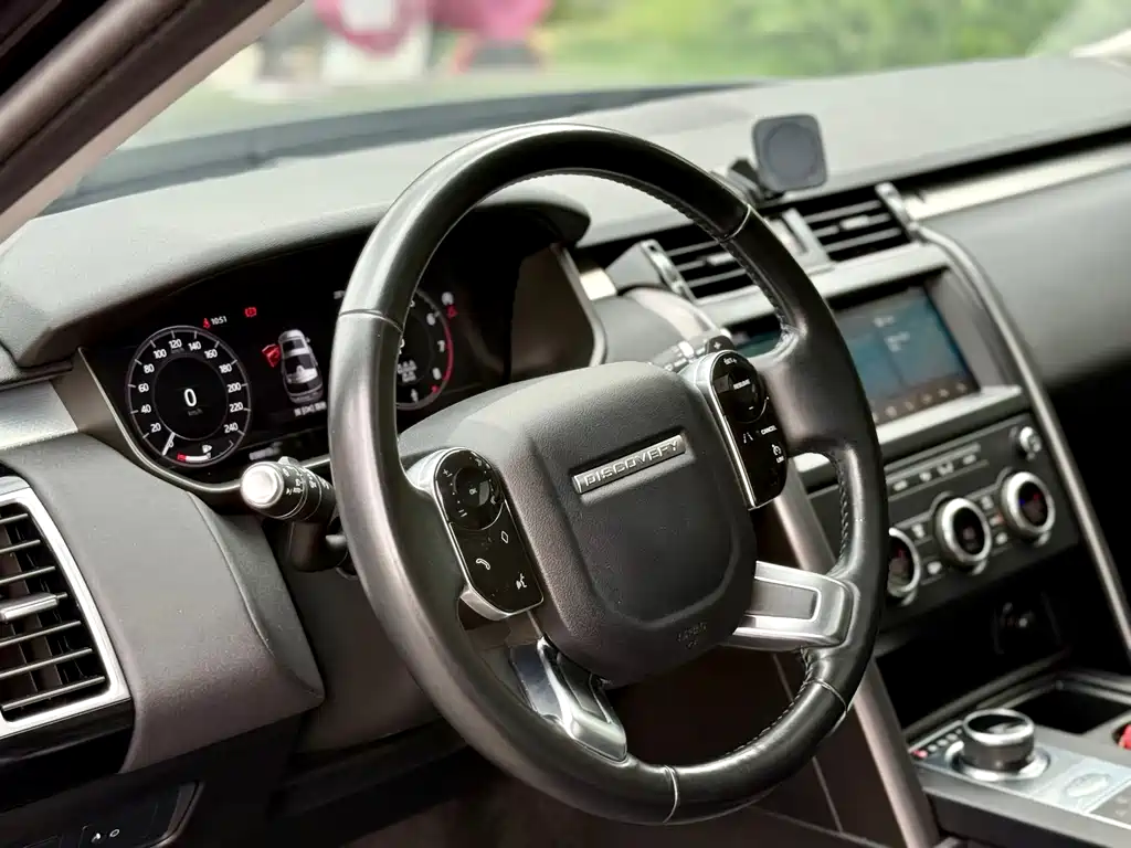 Land Rover Discovery 2021 — фото 13