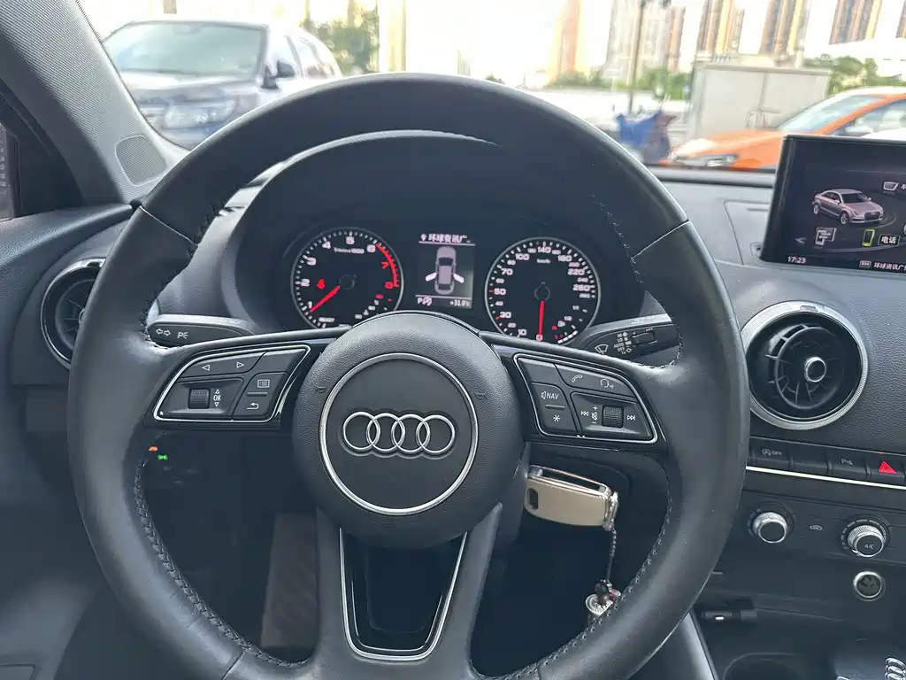 Audi A3 2018 — фото 17