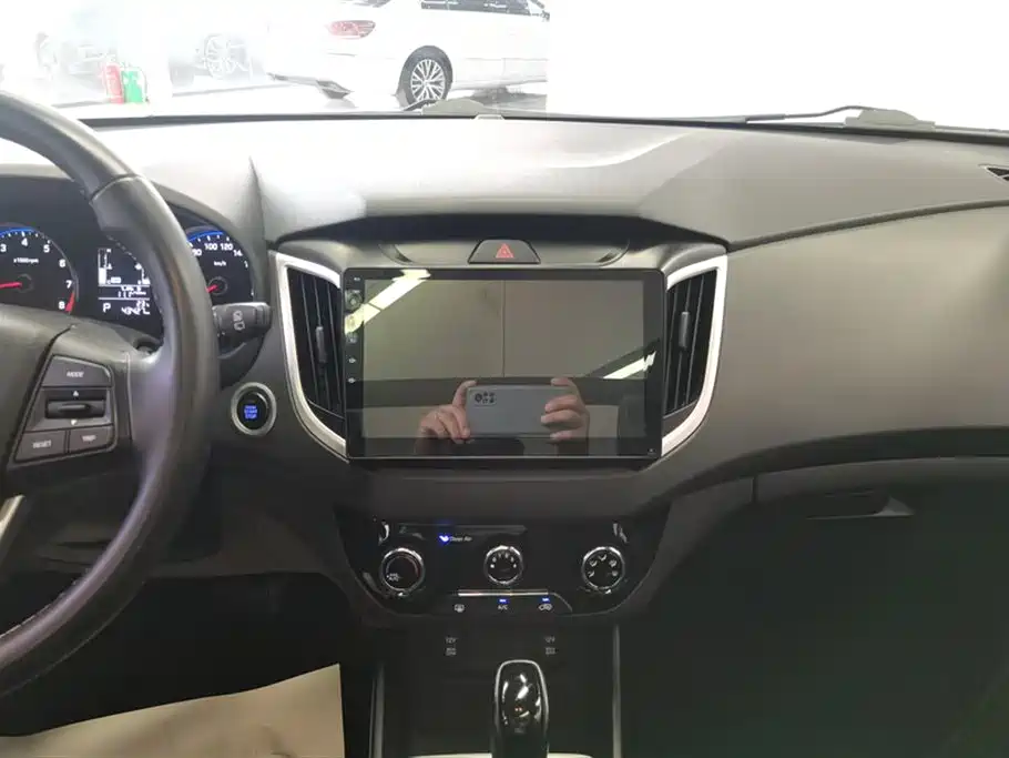 Hyundai ix25 2017 — фото 13