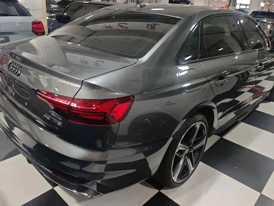 Audi A4L 2024