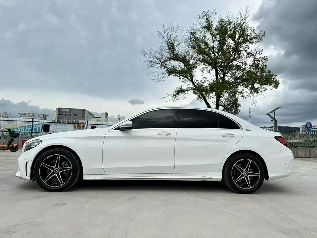 Mercedes-Benz C-Class 2021 — фото 12