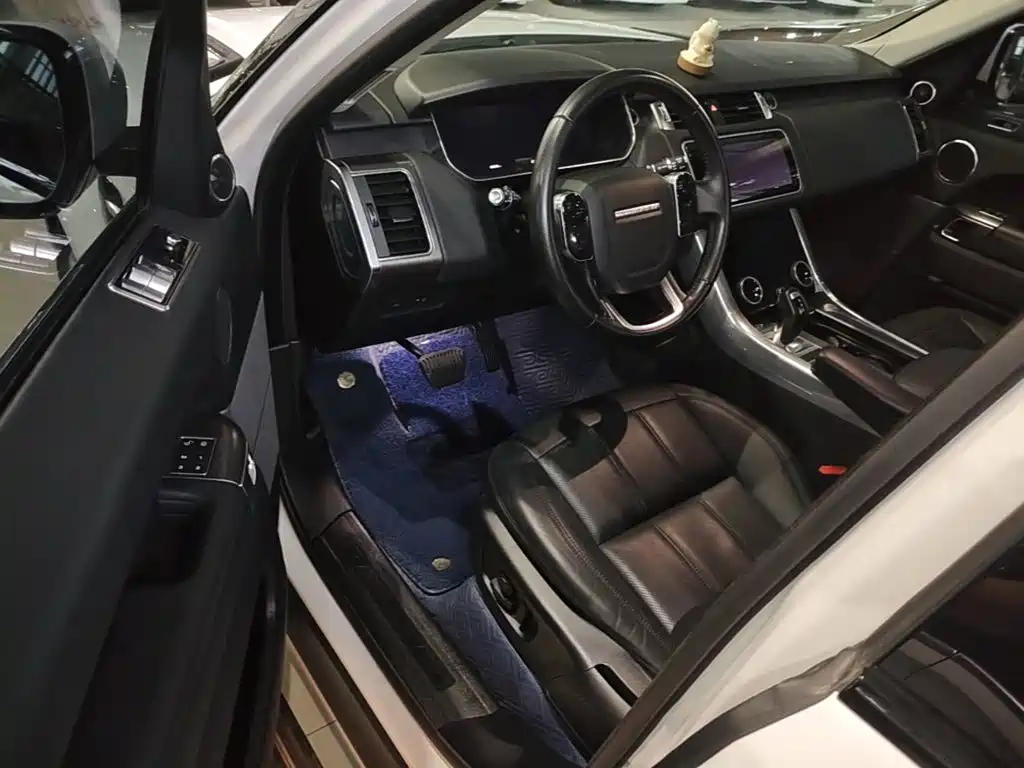 Land Rover Sport 2020 — фото 16