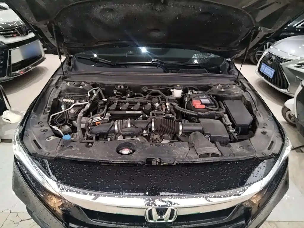 Honda Accord 2019 — фото 16