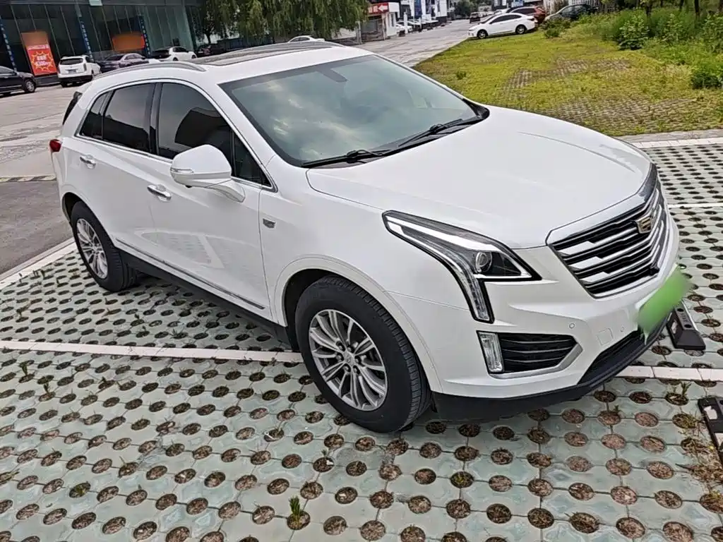 Cadillac XT5 2019 — фото 4