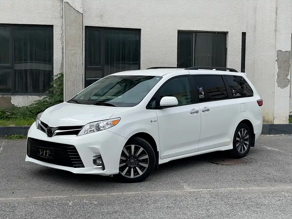 Toyota Sienna 2019