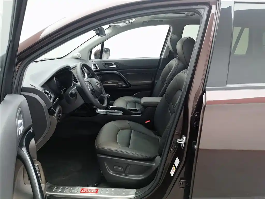 GAC Motor Trumpchi GS4 2016 — фото 10