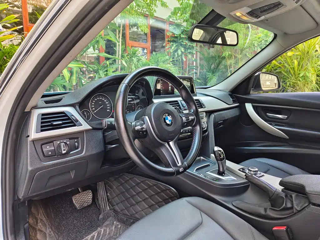 BMW 3 Series 2015 — фото 18