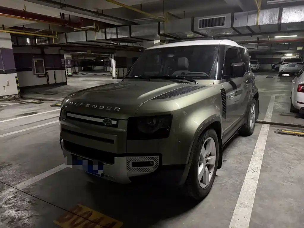 Land Rover Defender 2021