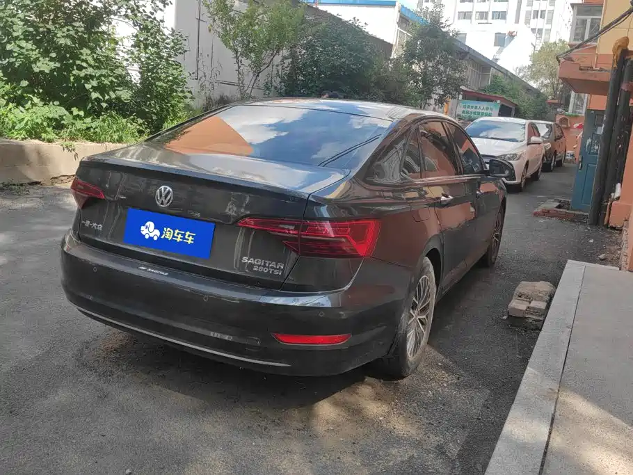 Volkswagen Sagitar 2020