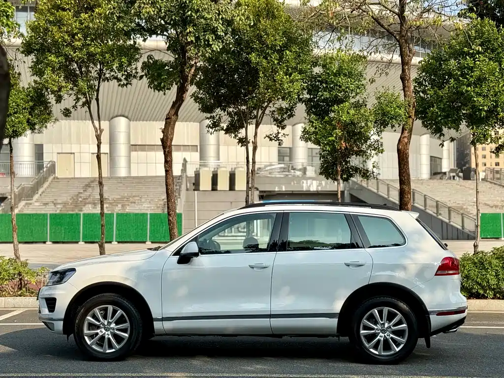 Volkswagen Touareg 2016 — фото 5