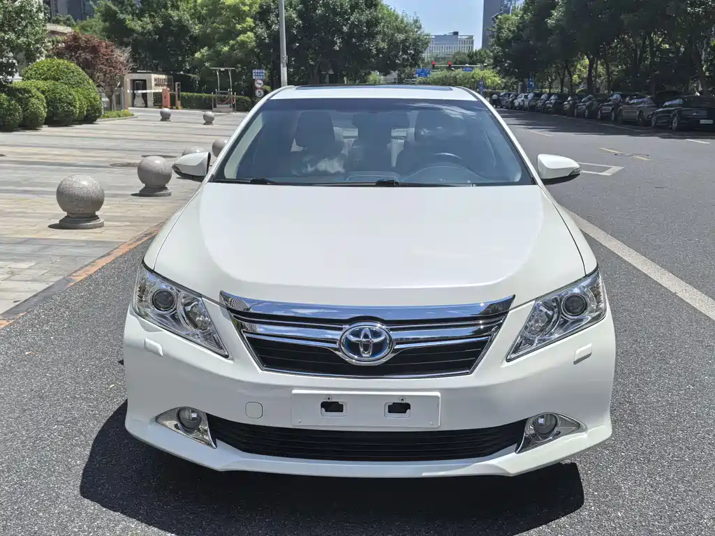 Toyota Camry 2012 — фото 8