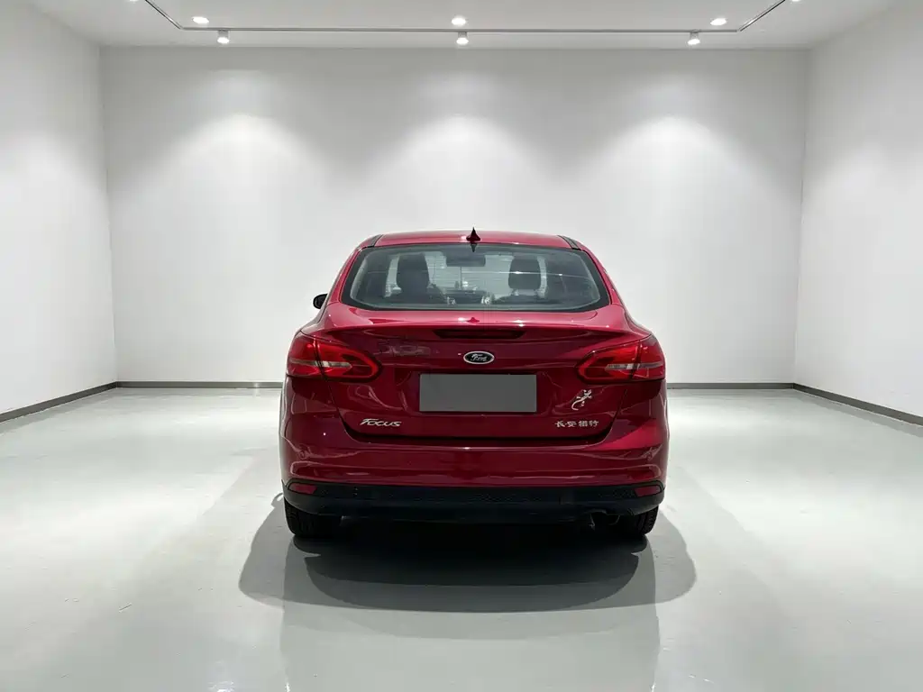 Ford Focus 2016 — фото 4